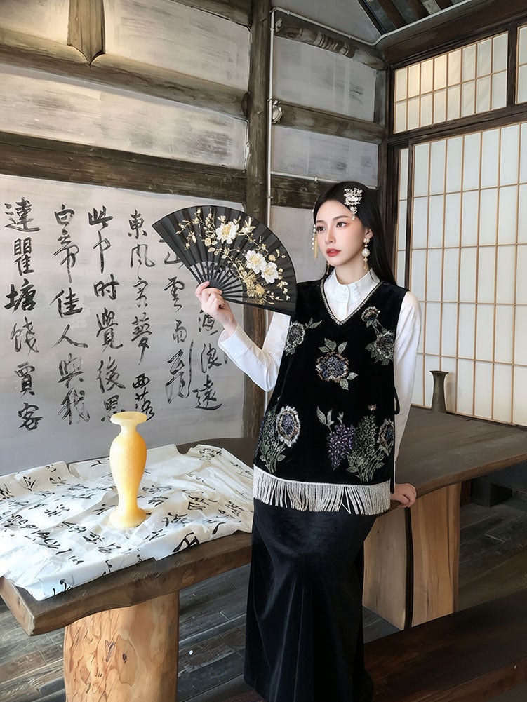 Yailla Versatile New Chinese Style Rich and Noble Elegance Mulberry Silk Embroidered Ball Vest for Women Autumn New Style V-Neck Retro Tassel Vest Niche Design Tang Coat Suit - Image 3